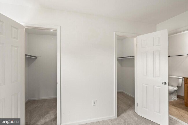 Building Photo - 8902 Huxley Ct