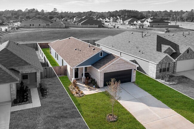Primary Photo - 415 Rosebank Rnch