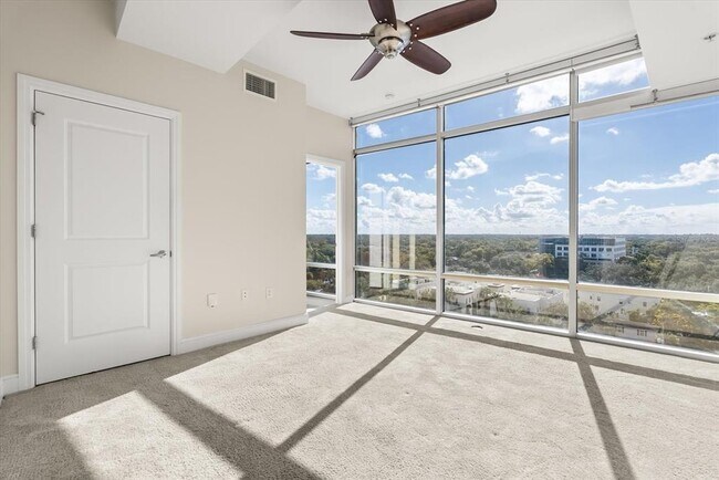 Building Photo - 101 S Eola Dr