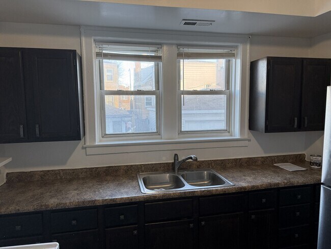 Building Photo - 5214 W Deming Pl