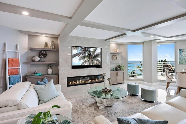 Building Photo - 176 Helios Dr