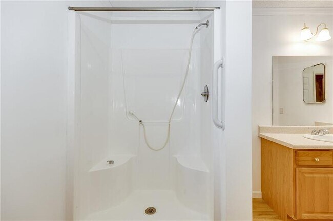 Building Photo - 6057 Gaines Ferry Rd