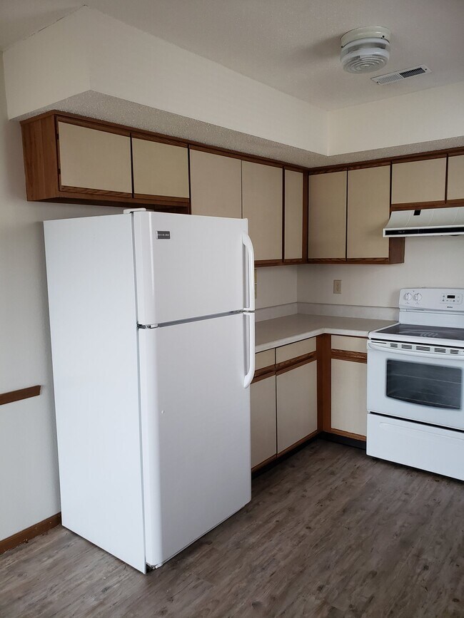 Building Photo - 5742 Ryewyck Dr