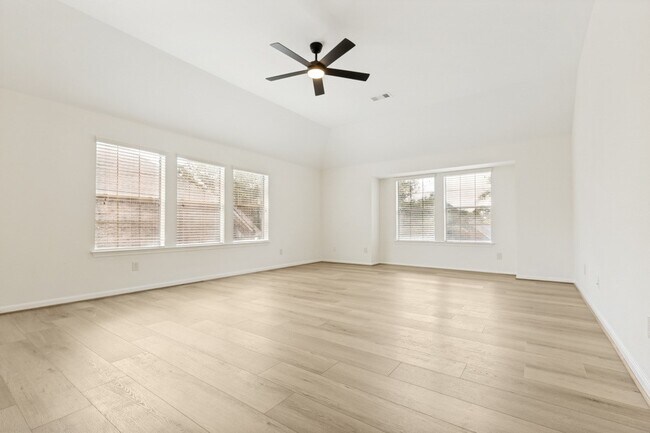 Building Photo - 9318 Rainbluff Ln