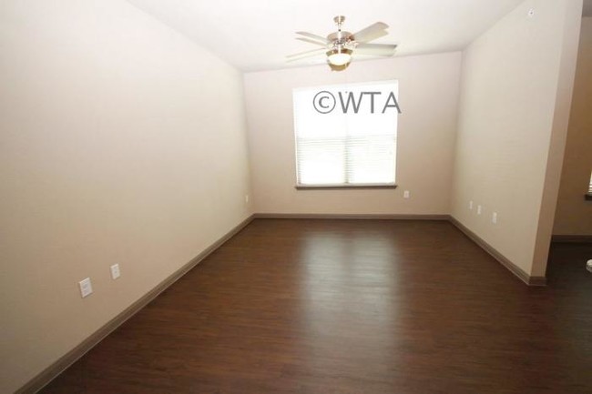 Building Photo - 2 bedroom in LEANDER TX 78641