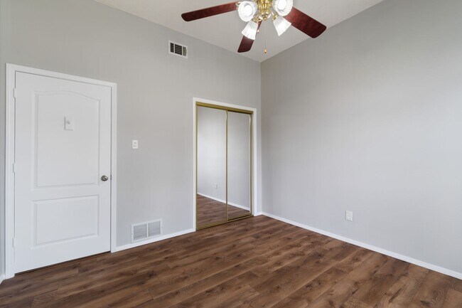Building Photo - 8808 Timberlyn Way