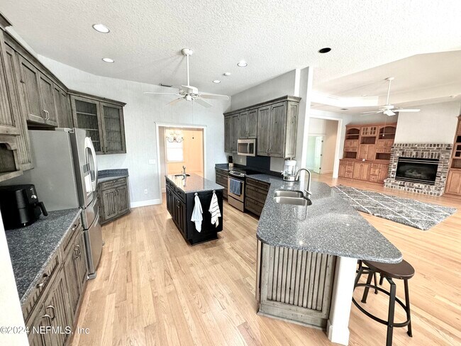 Building Photo - 163 Herons Nest Ln