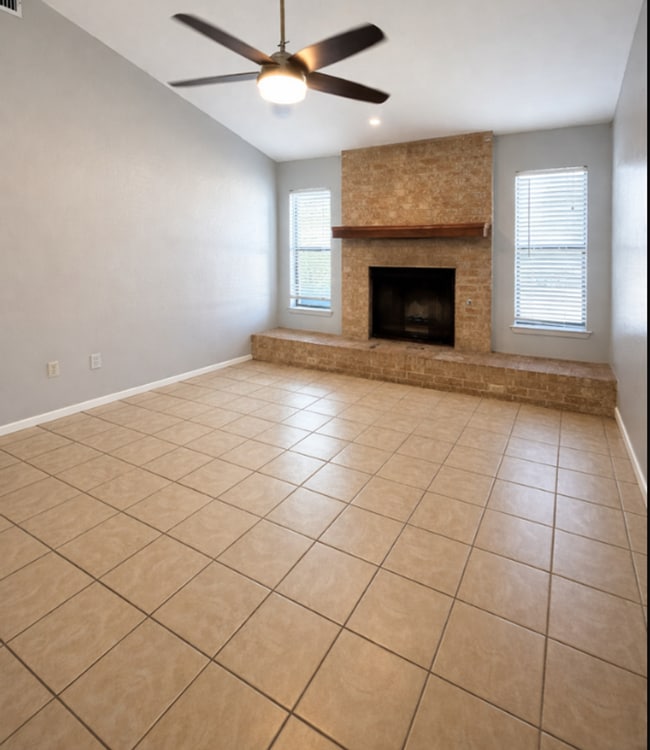 Building Photo - AVAILABLE NOW; APPLY TODAY AT OUR WEBSITE!!