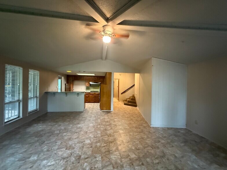Building Photo - 7321 Indian Ridge Trl