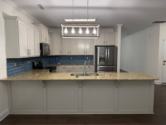 Building Photo - 1049 Ellis Pond Dr