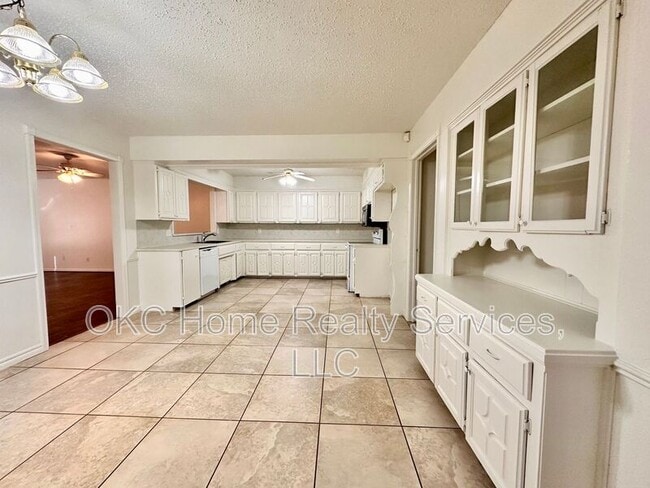 Building Photo - 9817 Grimsbey Ct