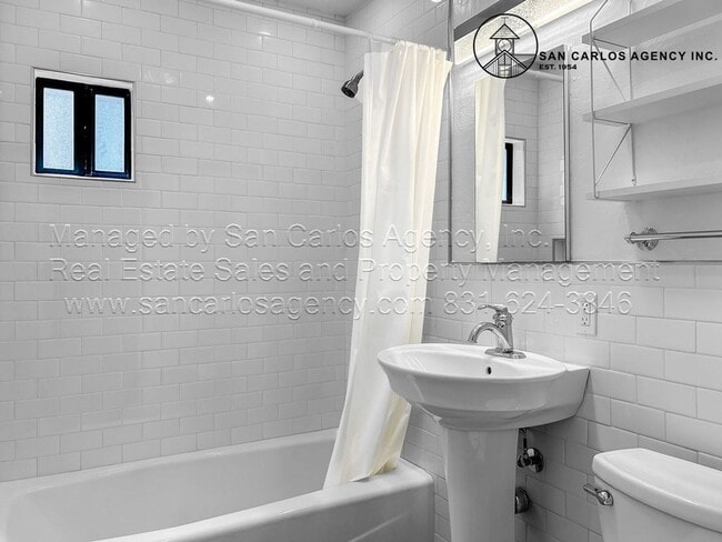 Building Photo - Three Bedroom Three Bath Home in Monterey with Ocean Views