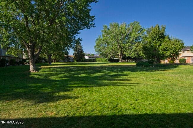 Building Photo - 111 Smithridge Park