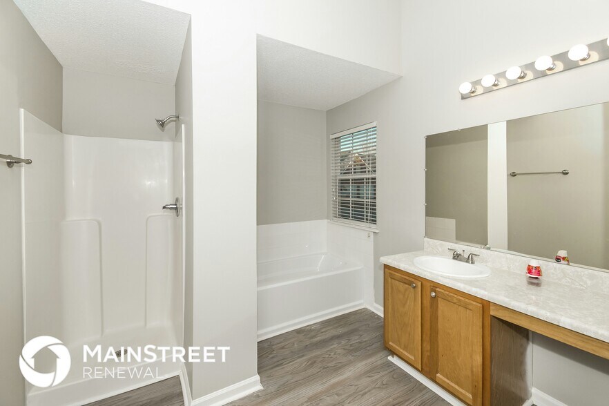 Building Photo - 987 Brisley Cir