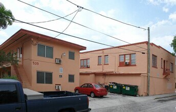 Building Photo - 539 SW 7th Ct