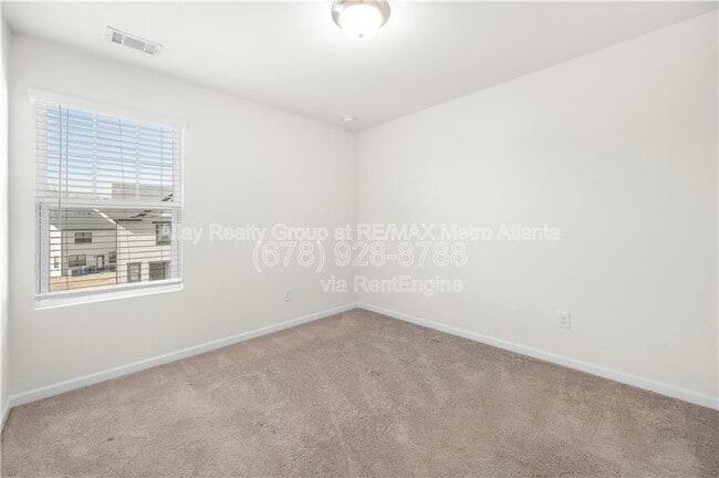 Building Photo - 6448 Mountain Home Way