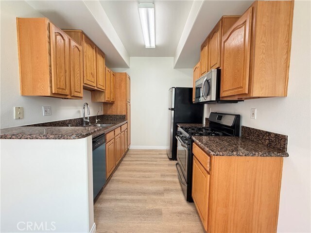 Building Photo - 300 E Providencia Ave