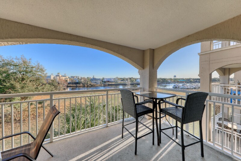 Building Photo - 2151 Bridge View Ct