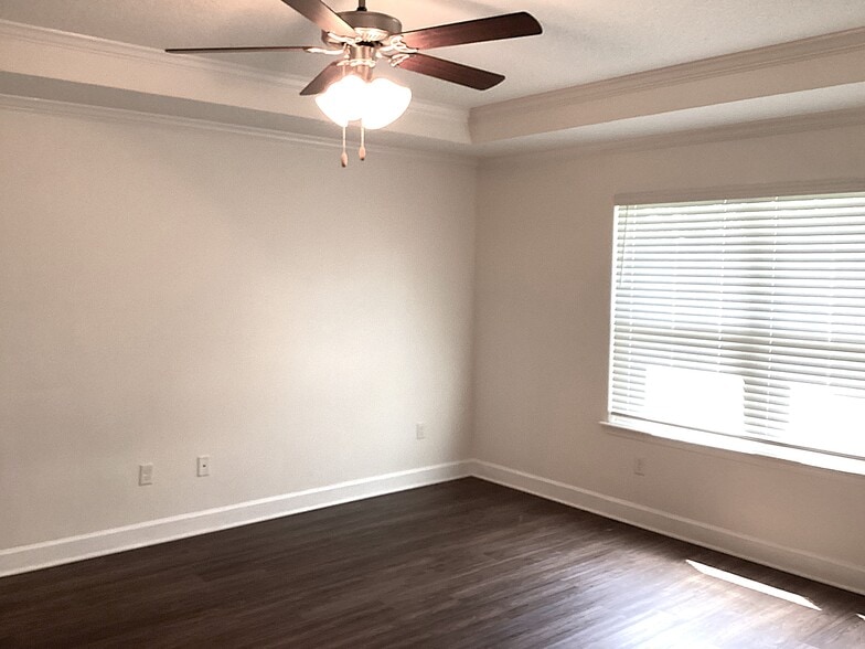 Building Photo - 1807 Silver Point