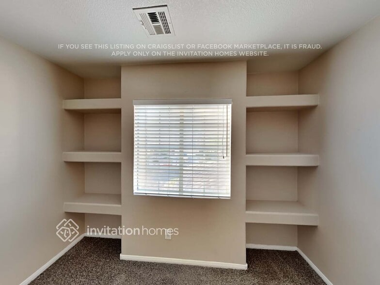 Building Photo - 546 Poplar Leaf St