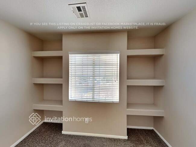 Building Photo - 546 Poplar Leaf St