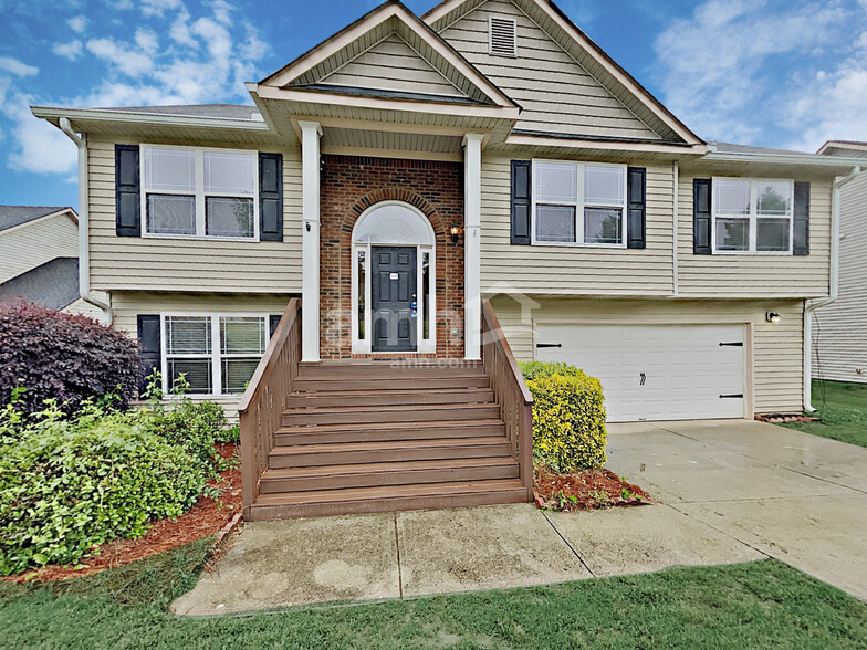 Primary Photo - 247 Oceanliner Dr