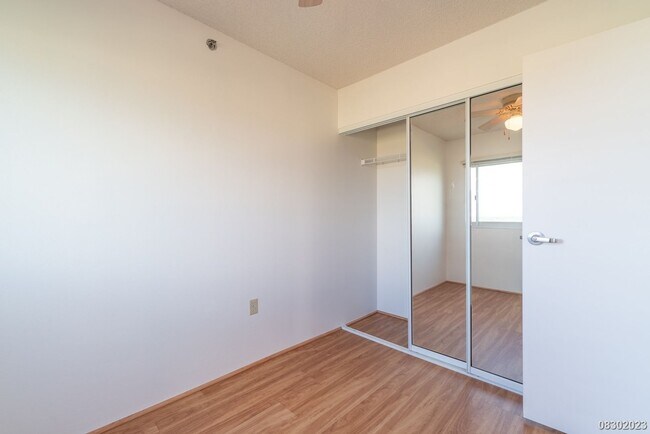 Building Photo - 3BR/1BA IN SECURED BLDG (Pets Negotiable) PLANTATION TOWN APTS (Waipahu)