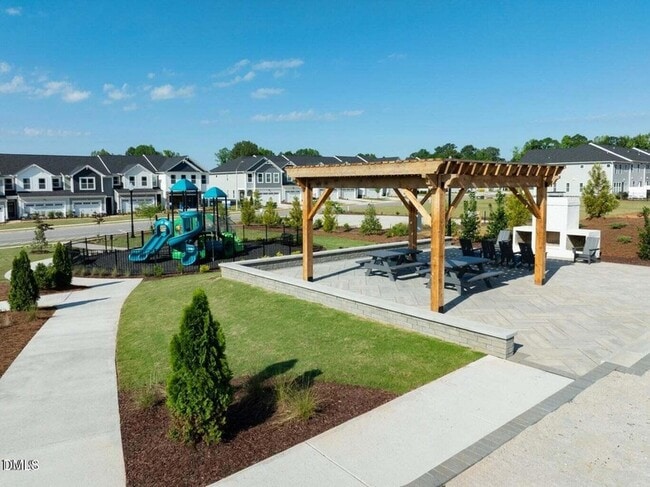 Building Photo - 123 Lennei Ln