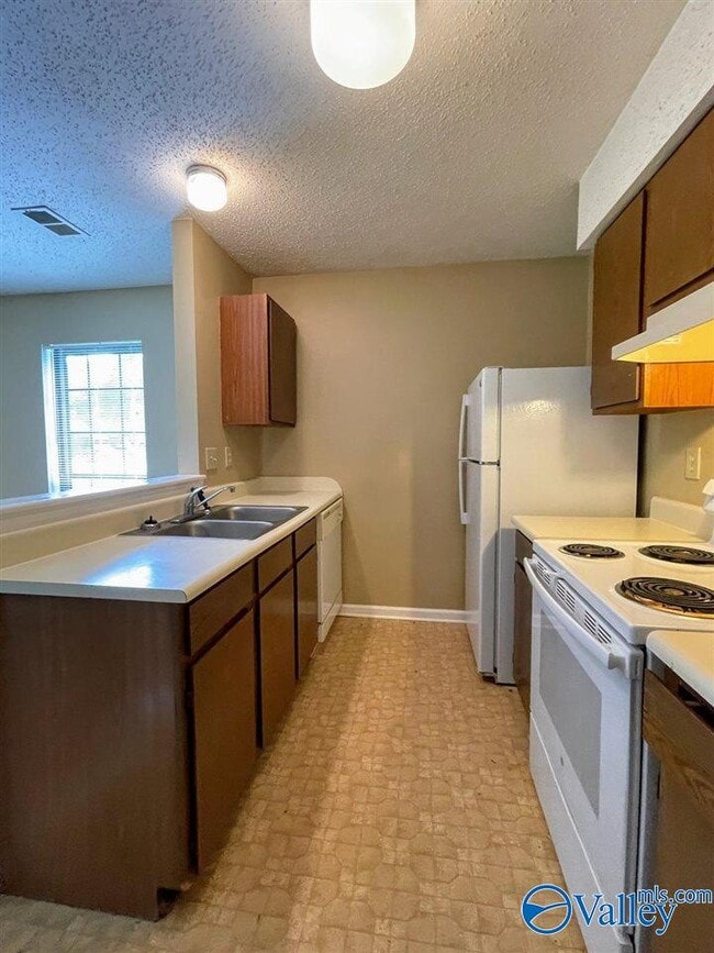 Building Photo - 111 Westscott Dr