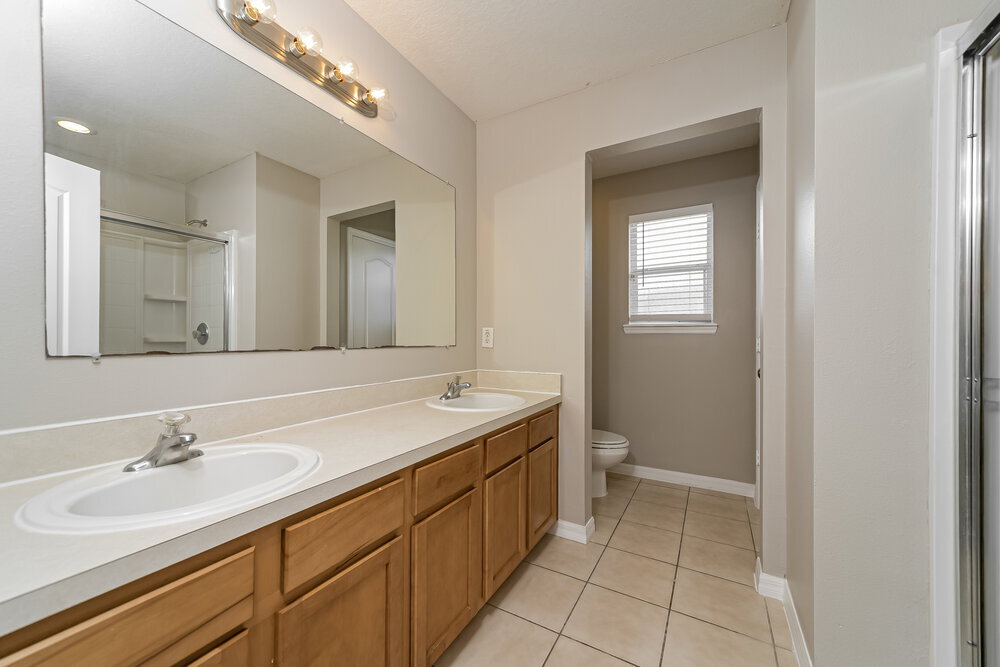 Building Photo - 4004 Pemberly Pines Cir