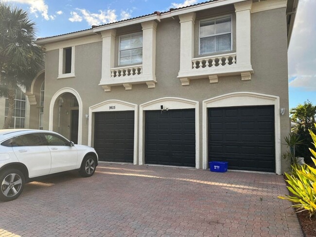 Building Photo - 9615 Shepard Pl