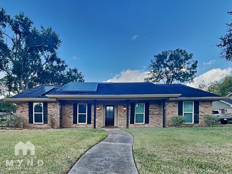 Primary Photo - 4003 Highknoll Ln