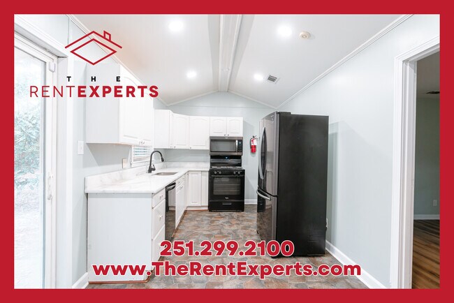 Building Photo - 5655 William and Mary St