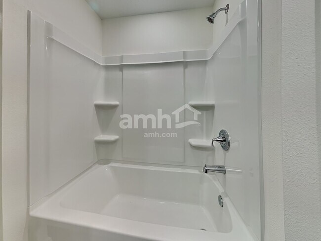 Building Photo - 14511 Cedar Mill Dr