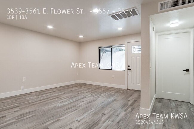 Building Photo - $995-Contemporary 1 Bed | 1 Bath Unit in D...