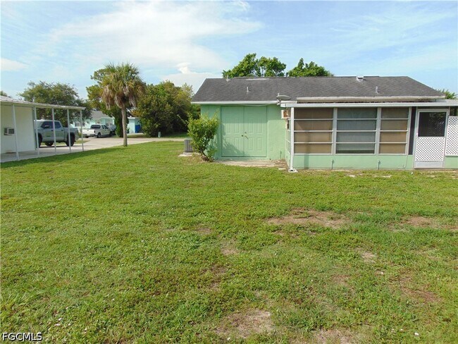 Building Photo - 117 Stetson St