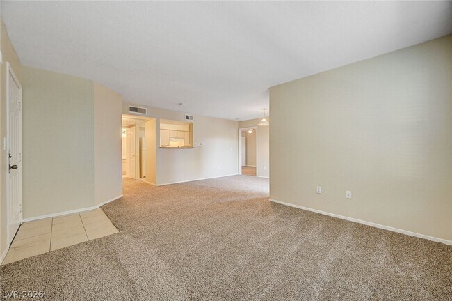 Building Photo - 8101 W Flamingo Rd