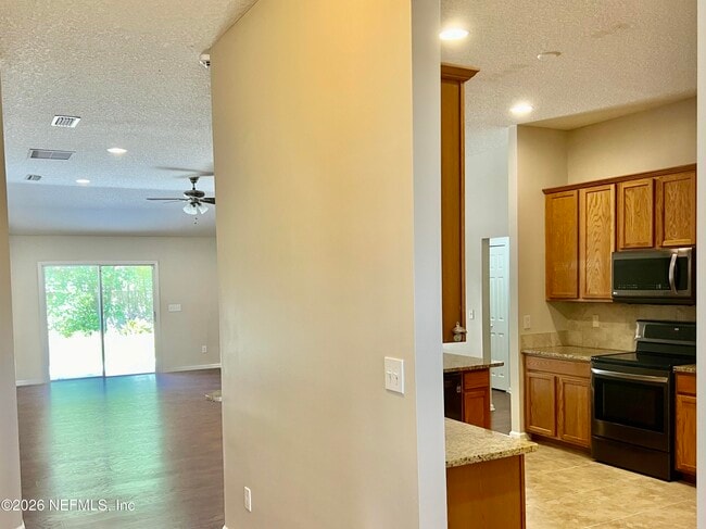 Building Photo - 13681 Fish Eagle Dr W