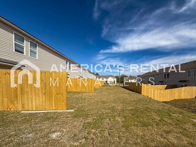Building Photo - 92 River Grass Dr