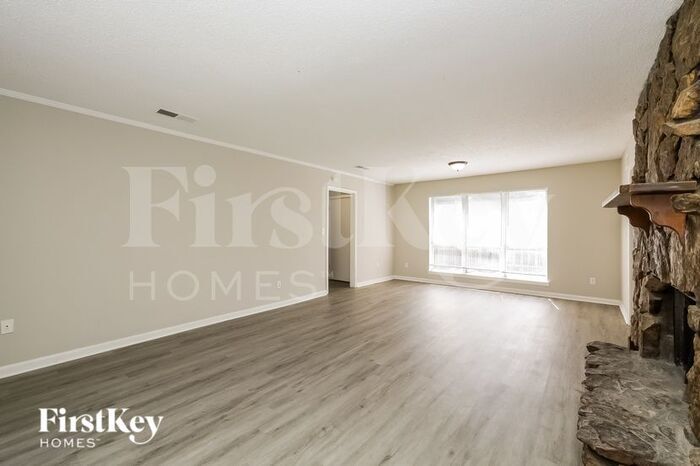 Building Photo - 4299 Crescent Park Dr