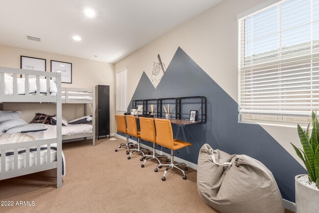 Building Photo - 43 E Capricorn Way