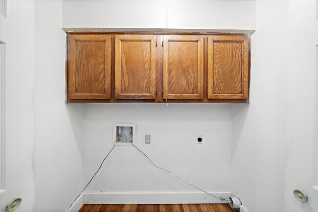 Building Photo - 12104 Burdine St