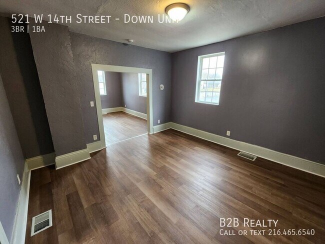 Building Photo - 521 W 14th St