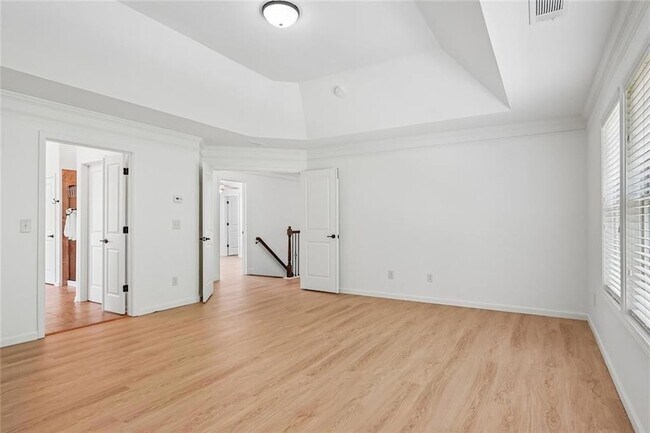 Building Photo - 5811 Kendrix Ridge Dr