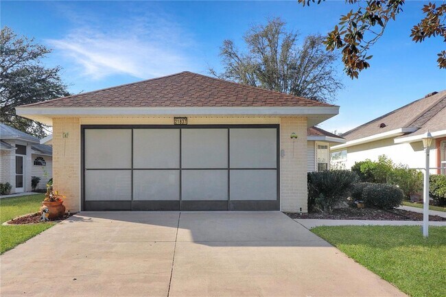 Building Photo - 21837 Royal St Georges Ln