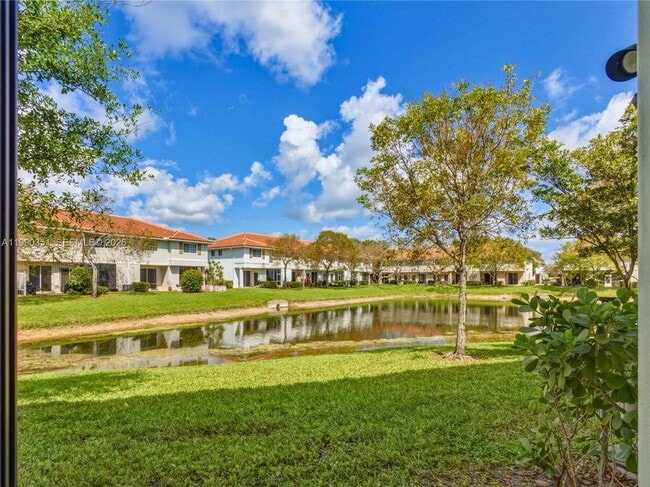 Building Photo - 6011 Woods Edge Cir