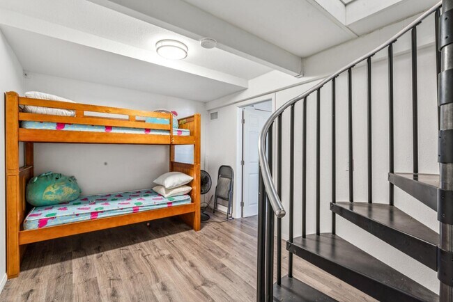 Building Photo - 25008 Ocean View Dr