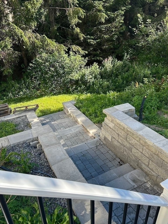 Building Photo - 3 Gooseneck Ln