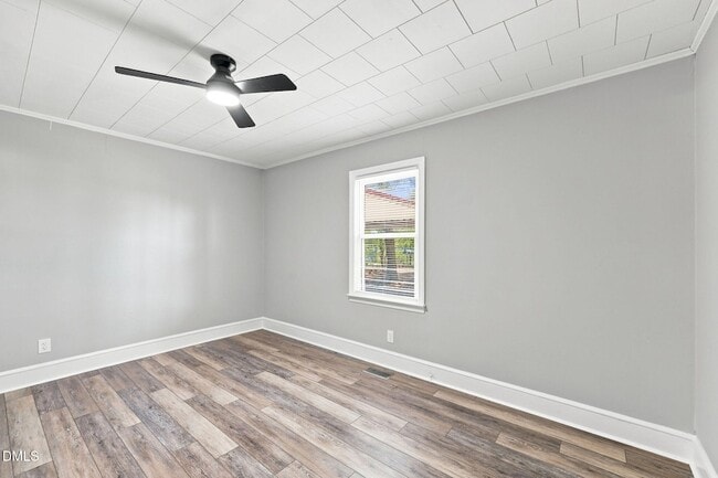 Building Photo - 1305 Erwin Rd