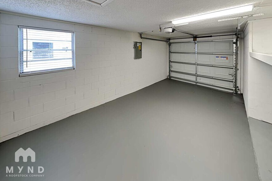 Building Photo - 6701 Village Grove Ct